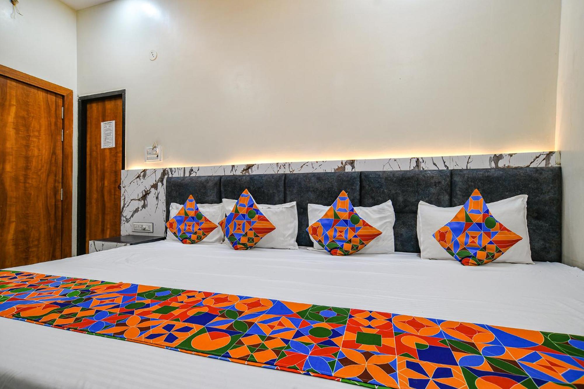 Fabexpress Orbit Hotel Ujjain Buitenkant foto