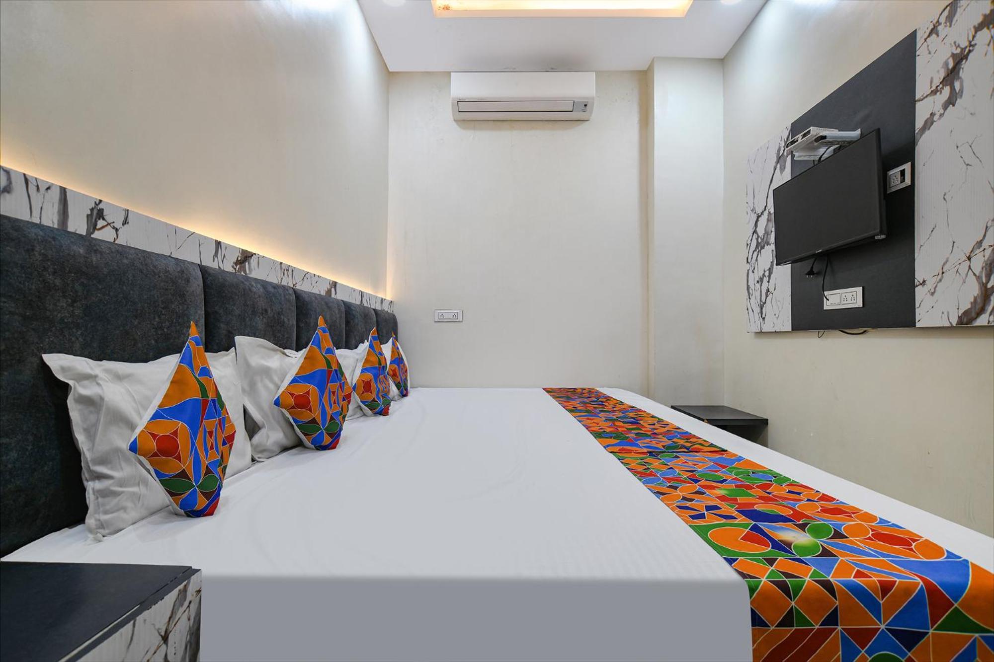 Fabexpress Orbit Hotel Ujjain Buitenkant foto