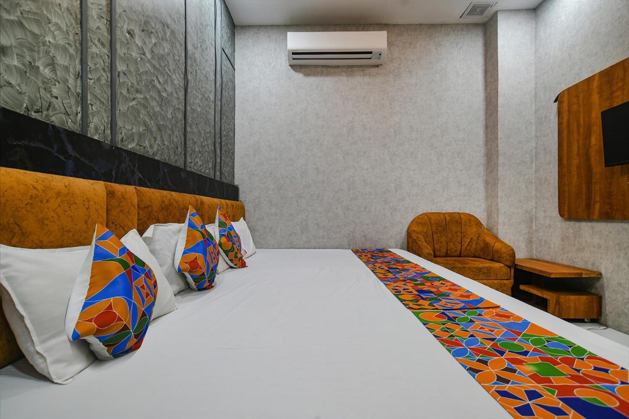 Fabexpress Orbit Hotel Ujjain Buitenkant foto